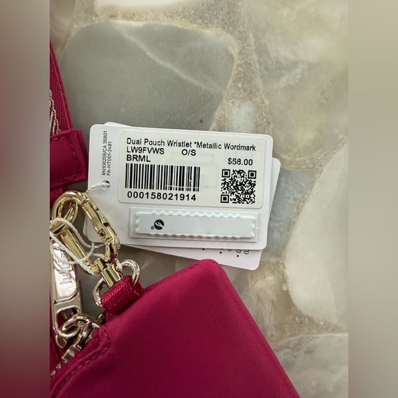Lululemon Athletica NWT Metallic Wordmark Dual Pouch Wristlet - Picture 4 of 6